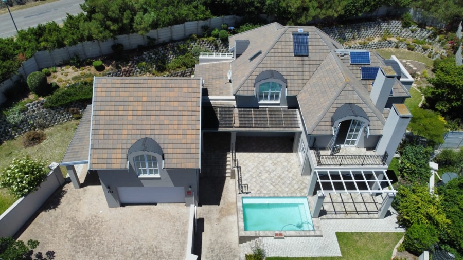 4 Bedroom Property for Sale in Sedgefield Central Western Cape